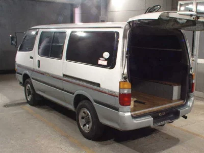 Toyota HiAce Van
