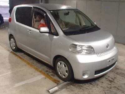 Toyota PORTE  с аукциона в Японии