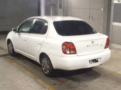 Toyota PLATZ  с аукциона в Японии