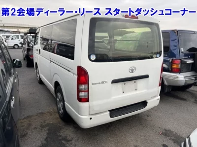 Toyota RegiusAce