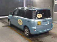 Toyota SIENTA лот № 8258 оценка R  с аукциона в Японии 1