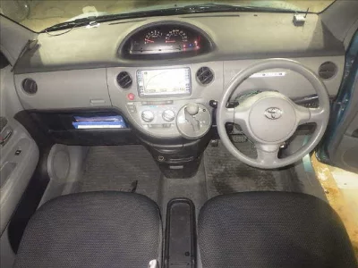 Toyota SIENTA  с аукциона в Японии