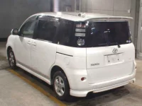 Toyota SIENTA лот № 8271 оценка 3.5  с аукциона в Японии 1