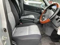 Toyota HIACE REGIUS лот № 80166 оценка 3.5  с аукциона в Японии 6