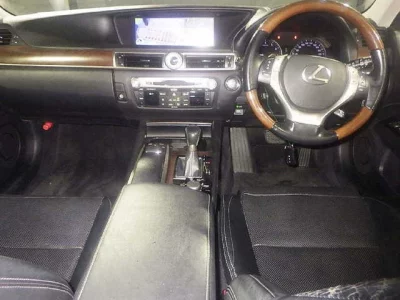 Lexus GS  с аукциона в Японии