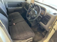 Nissan CUBECUBIC лот № 2155 оценка 4  с аукциона в Японии 3