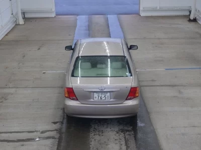 Toyota COROLLA AXIO  с аукциона в Японии