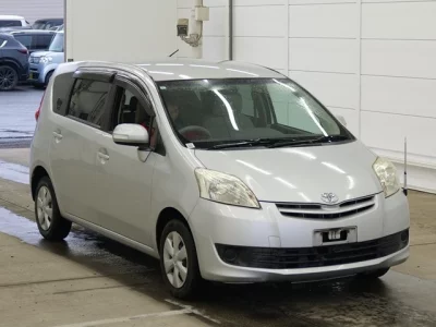 Toyota Passo Sette