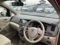 Toyota ISIS лот № 50048 оценка 3.5  с аукциона в Японии 2