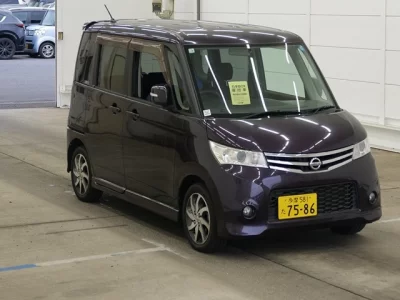 Nissan ROOX  с аукциона в Японии