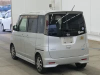 Nissan ROOX лот № 2444 оценка 3.5  с аукциона в Японии 1