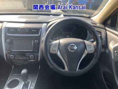 Nissan TEANA  с аукциона в Японии