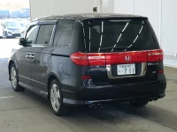 Honda ELYSION лот № 2210 оценка 3.5  с аукциона в Японии 1