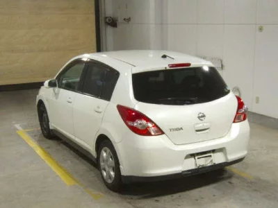 Nissan TIIDA