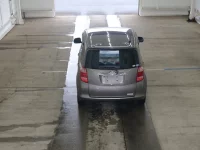 Toyota RACTIS лот № 2868 оценка 3.5  с аукциона в Японии 2