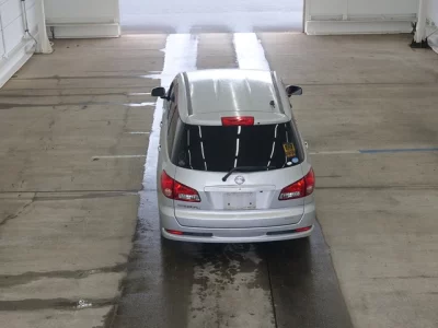 Nissan WINGROAD