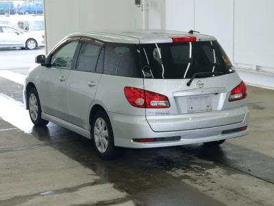 Nissan WINGROAD