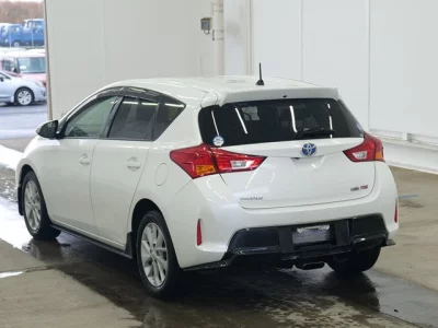 Toyota AURIS  с аукциона в Японии