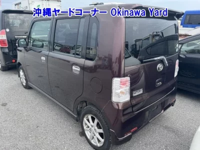 Toyota PIXIS SPACE