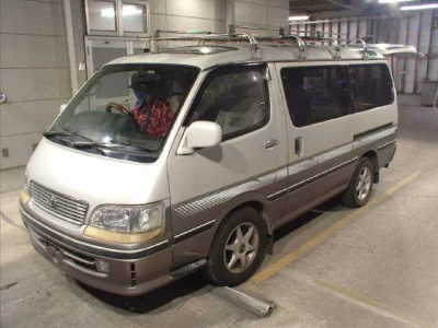 Toyota HIACE  с аукциона в Японии