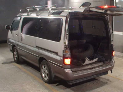 Toyota HIACE  с аукциона в Японии