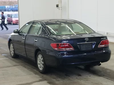 Toyota WINDOM  с аукциона в Японии