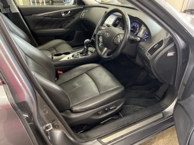 Nissan SKYLINE  с аукциона в Японии