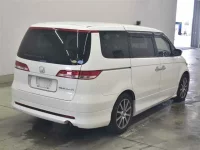 Honda ELYSION лот № 80229 оценка 3.5  с аукциона в Японии 4