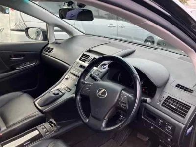 Lexus HS  с аукциона в Японии