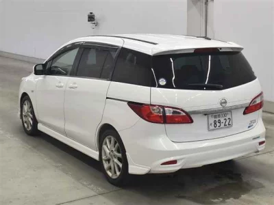 Nissan LAFESTA