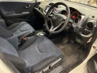 Honda FIT лот № 3093 оценка 4  с аукциона в Японии 3