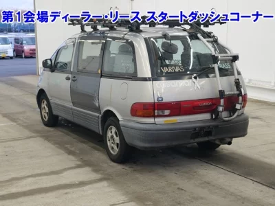 Toyota ESTIMA  с аукциона в Японии