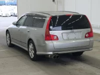 Nissan STAGEA лот № 3205 оценка RA  с аукциона в Японии 1