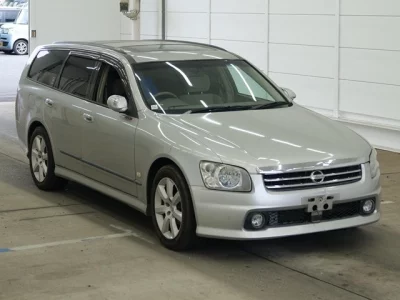 Nissan STAGEA  с аукциона в Японии