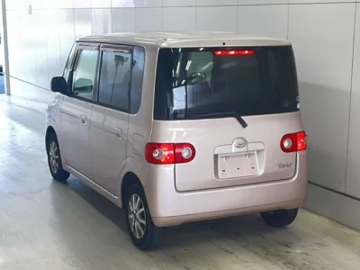 Daihatsu TANTO  с аукциона в Японии