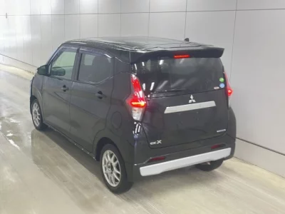 Mitsubishi EK X