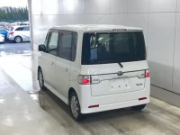 Daihatsu TANTO лот № 1329 оценка R  с аукциона в Японии 1