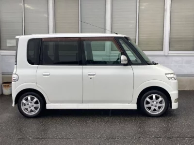 Daihatsu TANTO  с аукциона в Японии