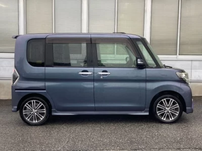 Daihatsu TANTO  с аукциона в Японии
