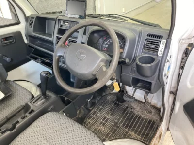Mazda Scrum Truck
