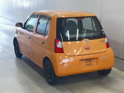 Daihatsu Esse  с аукциона в Японии