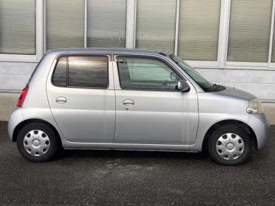 Daihatsu Esse  с аукциона в Японии
