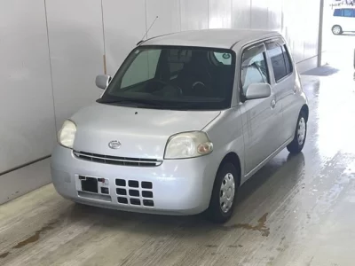 Daihatsu Esse  с аукциона в Японии