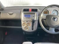 Honda LIFE лот № 1041 оценка 3.5  с аукциона в Японии 3