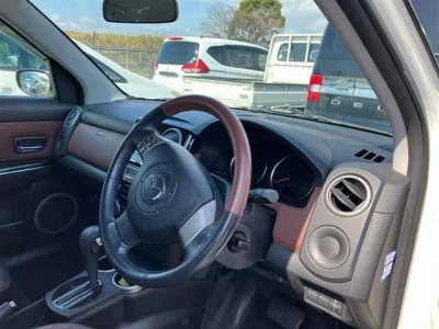 Mazda Verisa