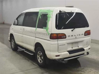 Mitsubishi DELICA