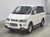 Mitsubishi DELICA лот № 70301 оценка 3.5  с аукциона в Японии 3