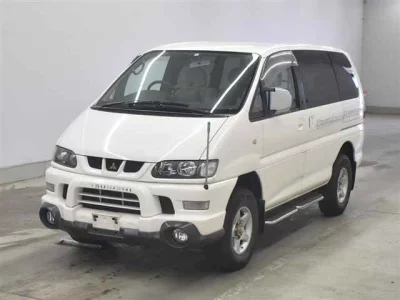 Mitsubishi DELICA