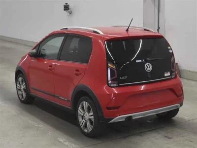 Volkswagen UP  с аукциона в Японии