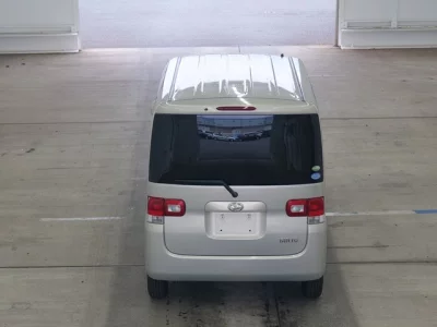 Daihatsu TANTO  с аукциона в Японии